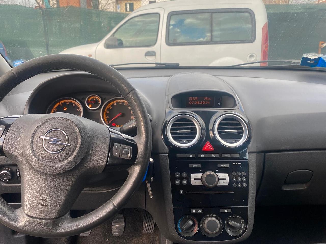 Opel Corsa 1.2 85CV 5 porte GPL-TECH Edition