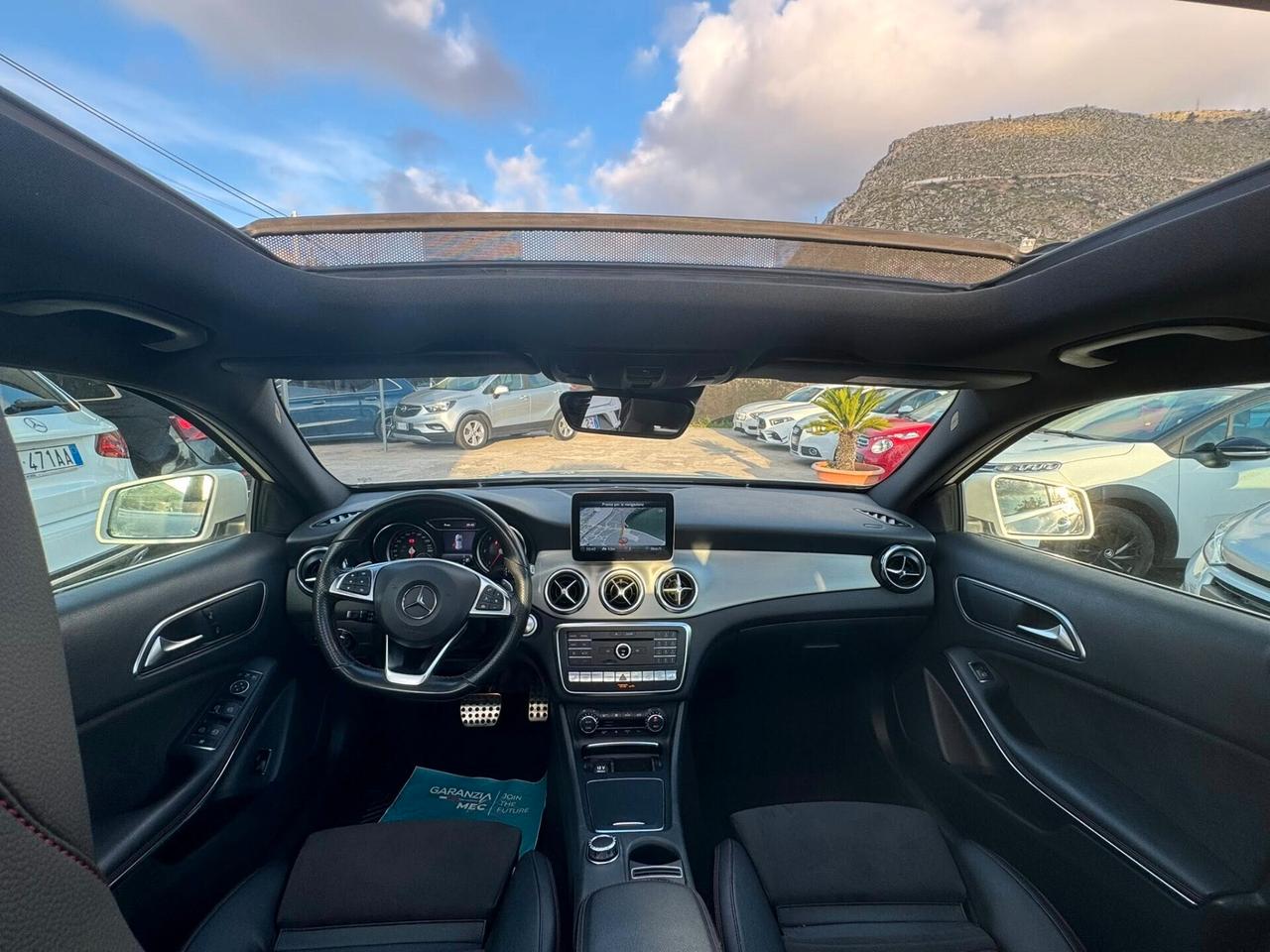 MERCEDES GLA 220d PREMIUM AMG (EXTRA FULL)
