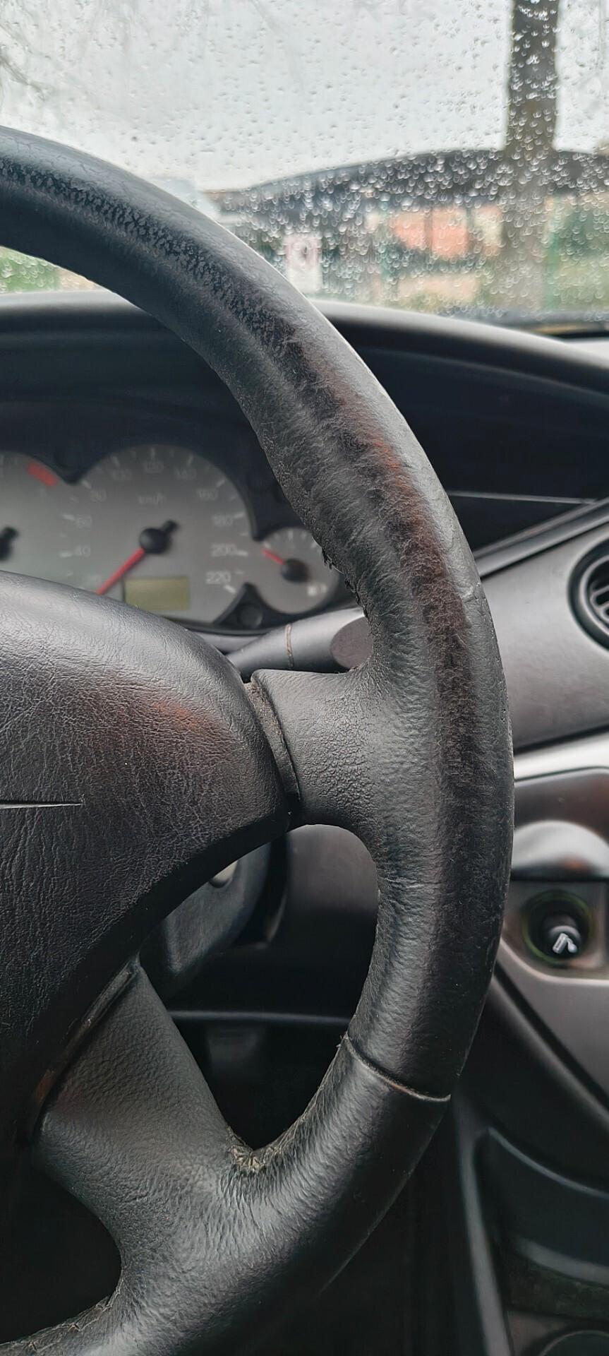 Ford Focus 1.8 TDCi (100CV) cat 5p. Zetec