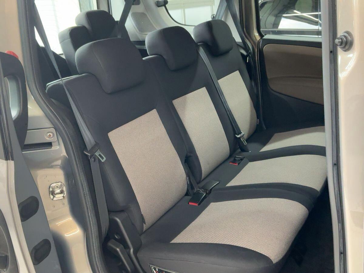 Opel Combo edotion 1.6 cdti 7 posti iva compresa