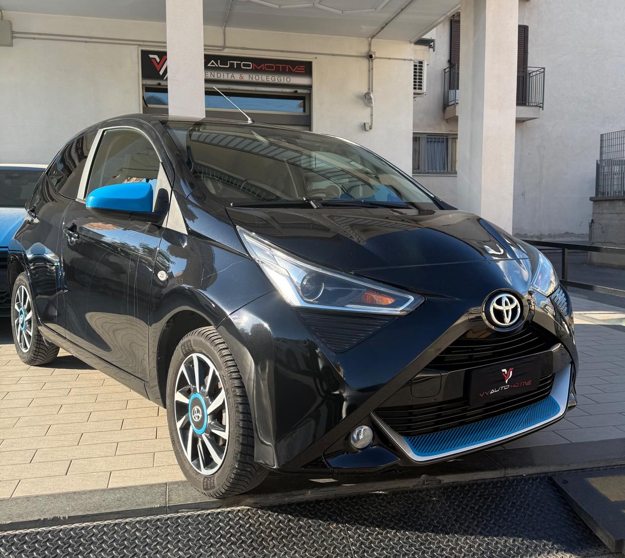 Toyota Aygo 1.0 VVT-i 72 CV 5 porte x-clusiv