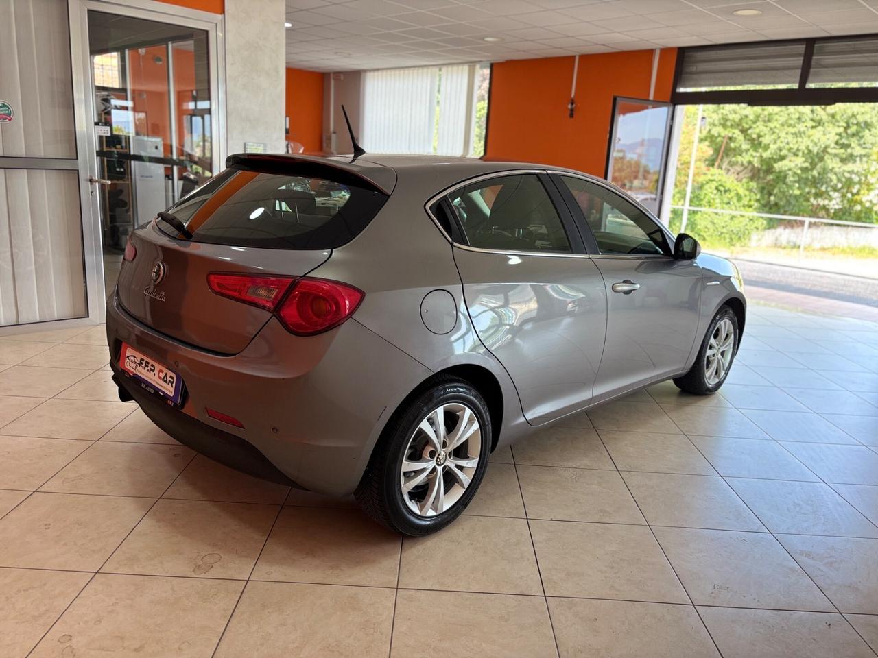 Alfa Romeo Giulietta 1.6 JTDm-2 105 CV Distinctive permute finanziamenti