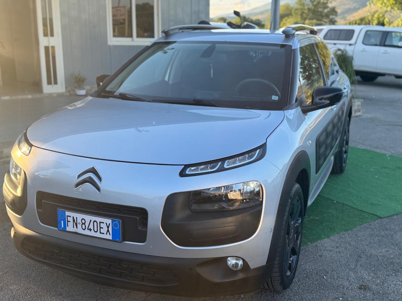 Citroen C4 Cactus BlueHDi 100 Shine PERFETTA