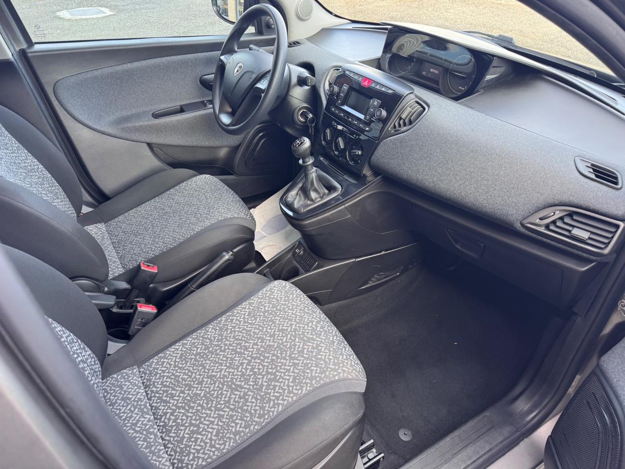 Lancia Ypsilon 1.2 69 CV 5 porte Elefantino Blu