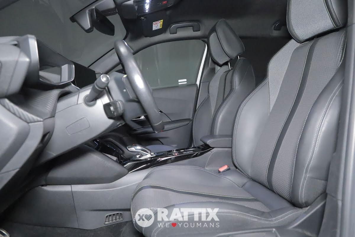 Peugeot e-2008 motore elettrico 100kW GT