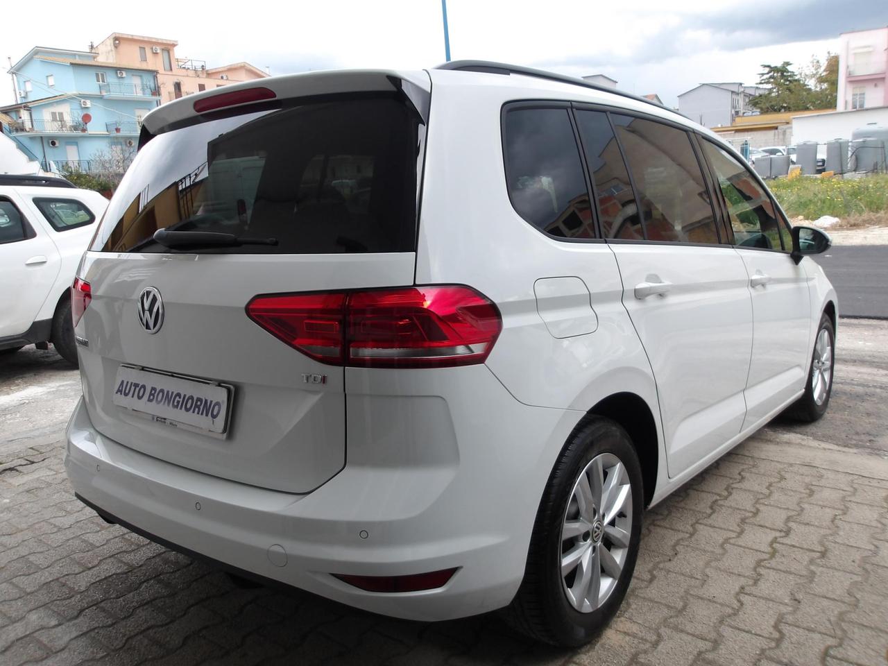 Volkswagen Touran 1.6 tdi Business