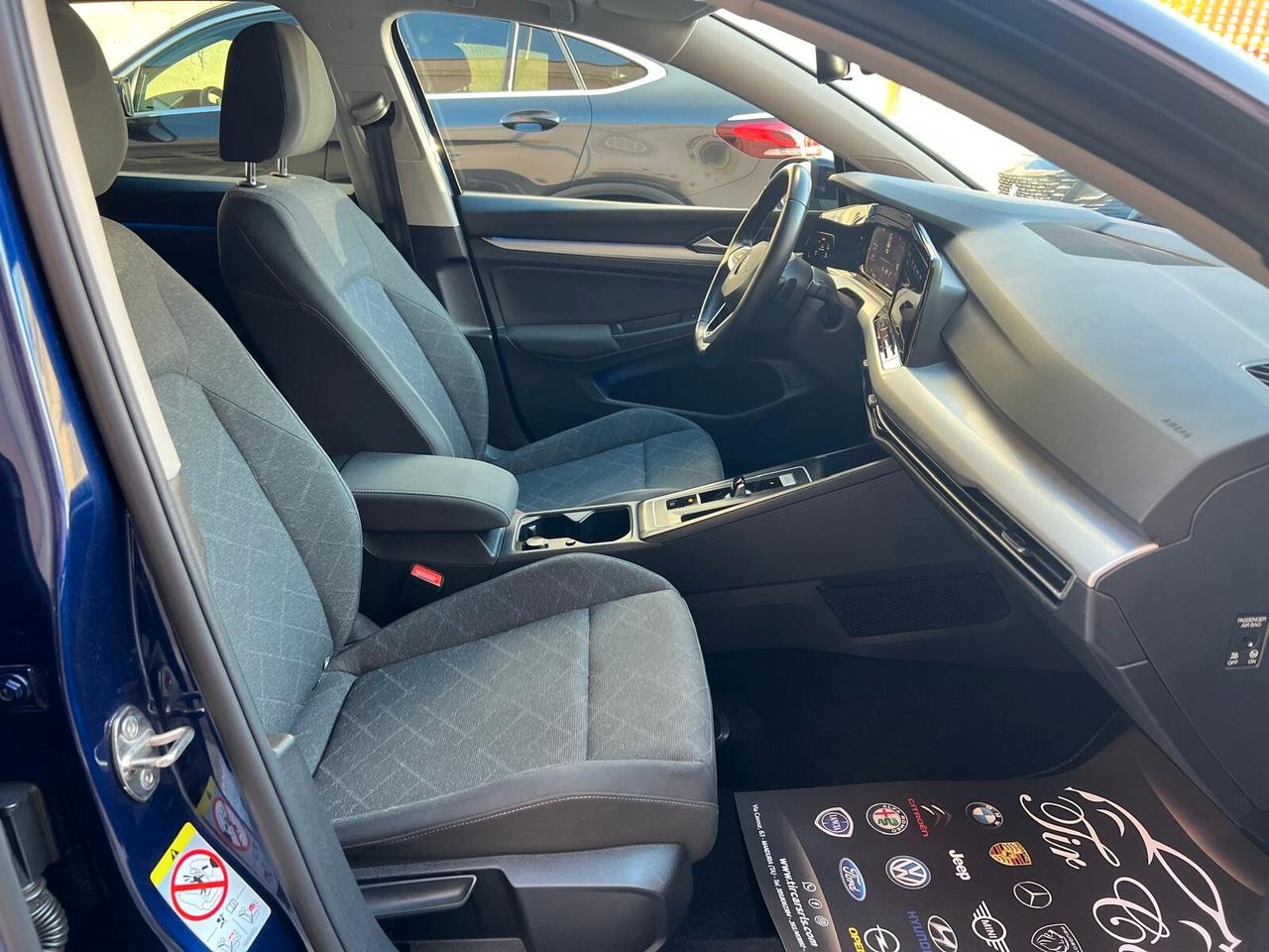 VOLKSWAGEN GOLF VIII 2.0 TDI 150CV DSG NAVI CAM LED AMBIENT ANNO 2021