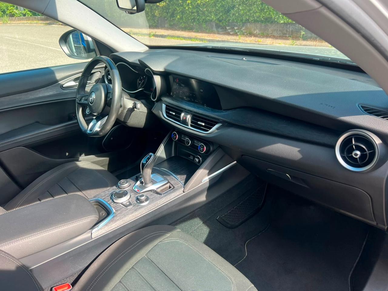 Alfa Romeo Stelvio 2.2 Turbodiesel 190 CV AT8 Q4 4x4 integrale