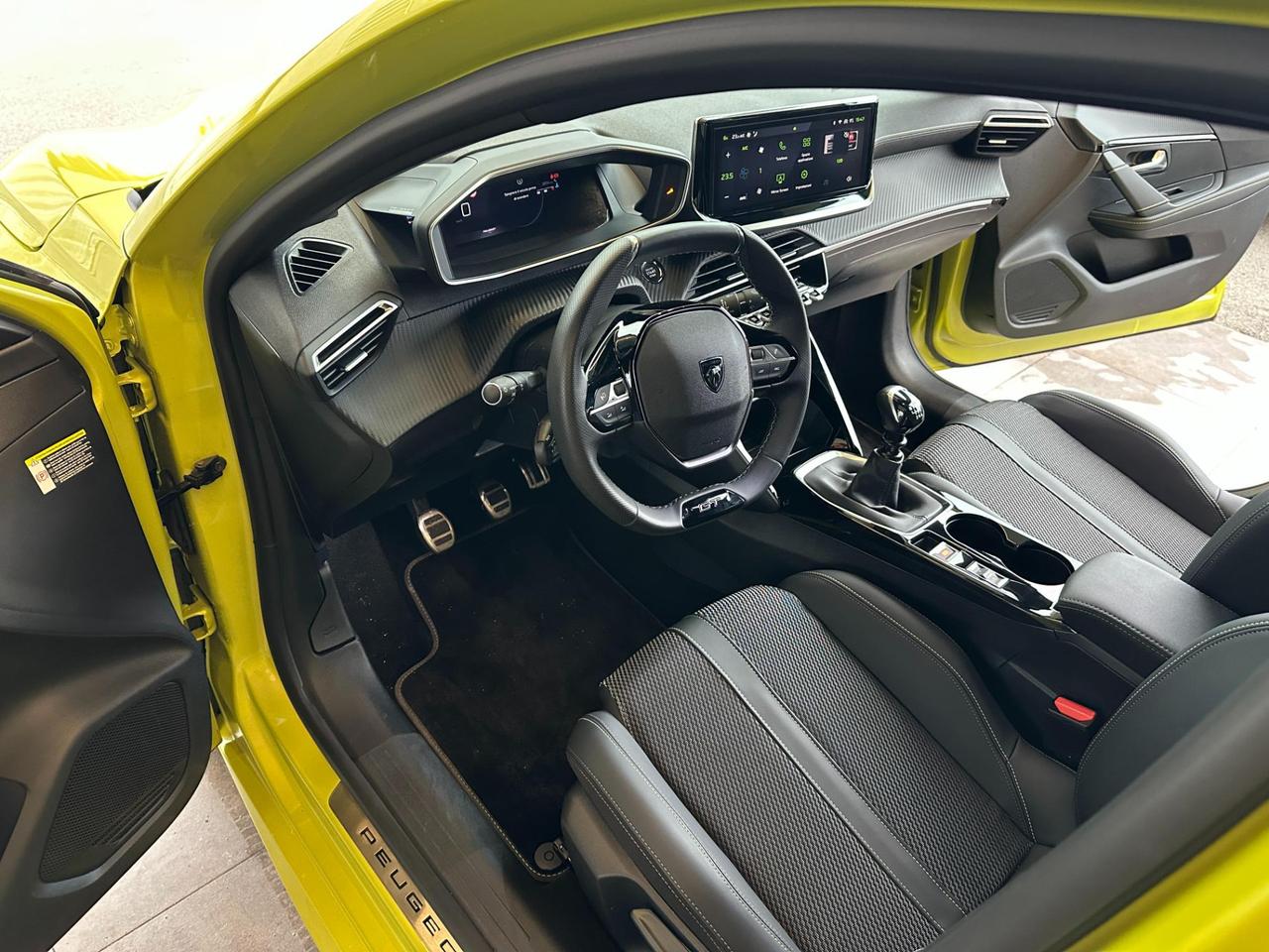 Peugeot 208 1.2 puretech GT s&s 100cv