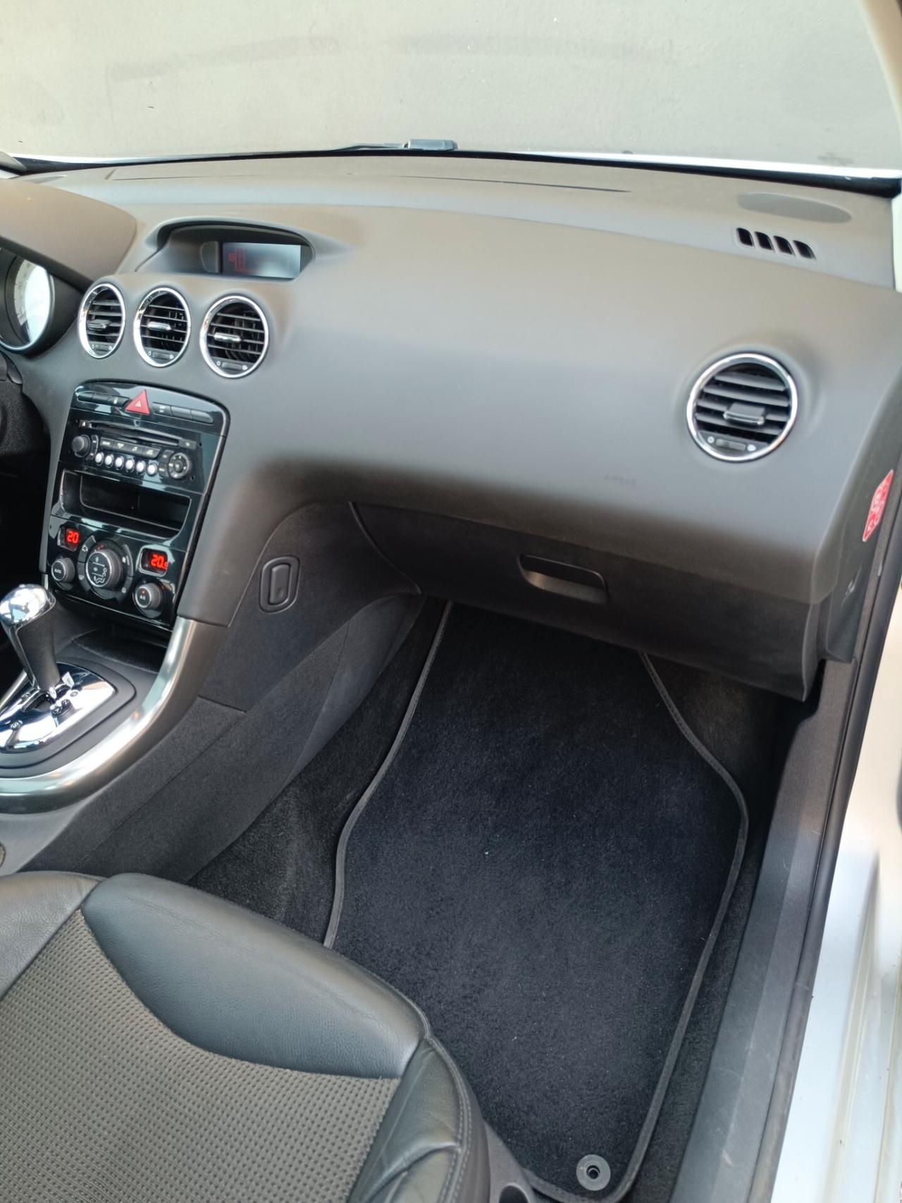 Peugeot 308 1.6 8V e-HDi 112CV Stop&Start robotiz. 5p. Allure