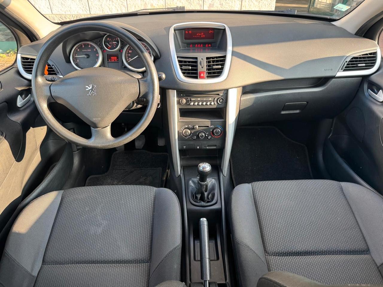 Peugeot 207 Plus 1.4 8V 75CV 5p. ECO GPL