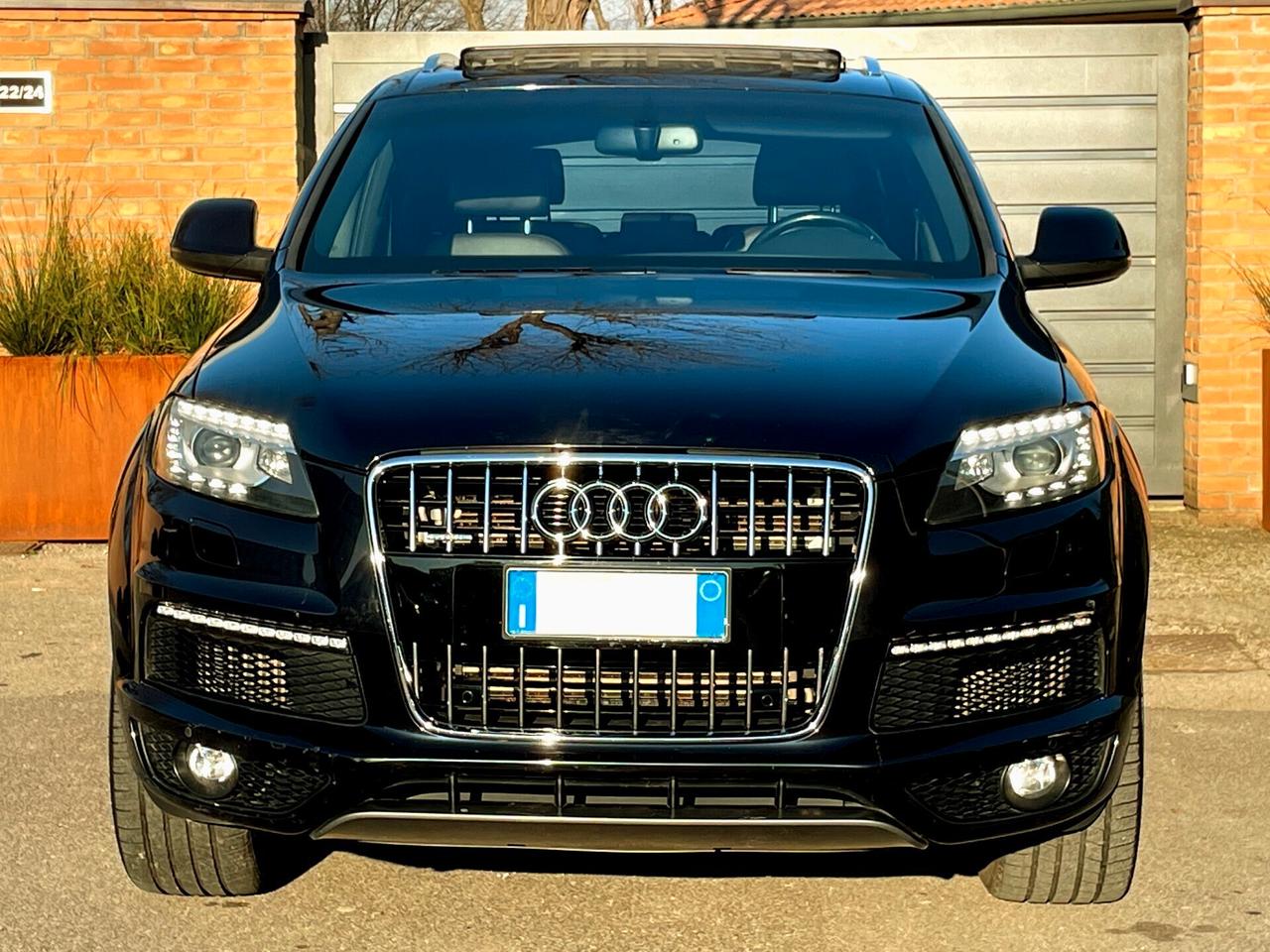 AUDI Q7 3.0D"S-line"RESTYLING-Tetto,3xTv,Led-FULL