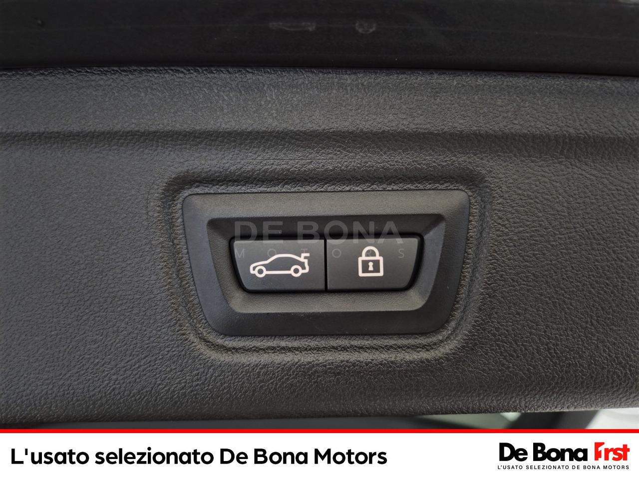 BMW Serie 3 330d touring mhev 48v xdrive msport auto