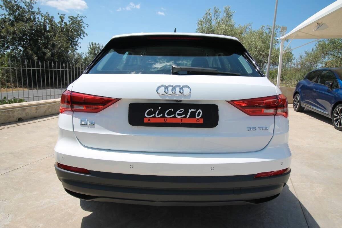 Audi Q3 35 TDI S tronic Business 150cv|12.2018