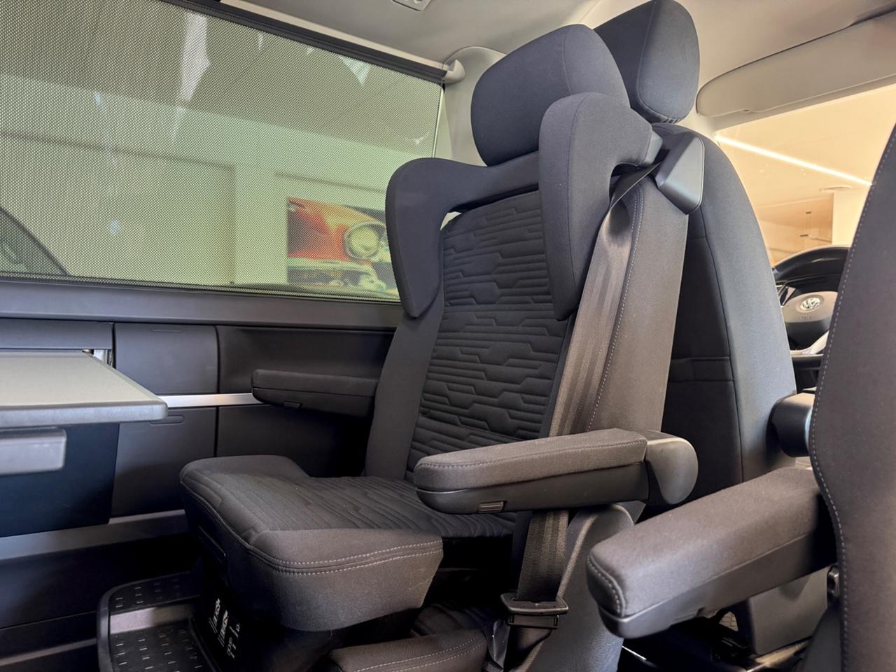 Volkswagen Multivan 2.0 TDI 150CV DSG T6.1