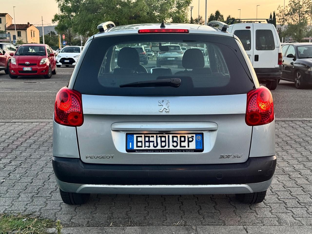 Peugeot 207 1.4 VTi 95CV SW 61.000km 2010