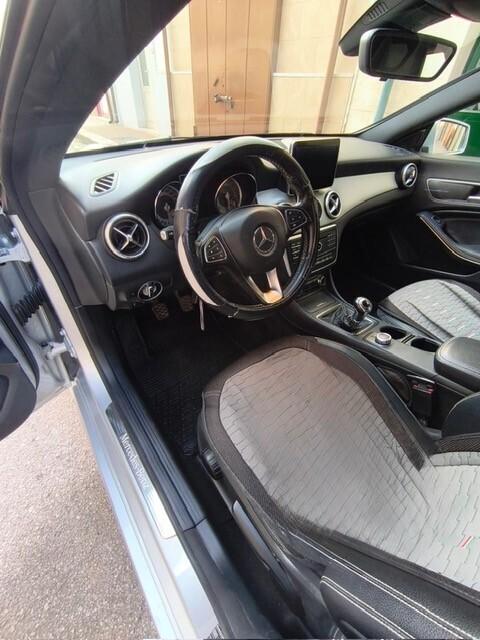 Mercedes CLA 200 CDI S.W cv 136 cambio manuale