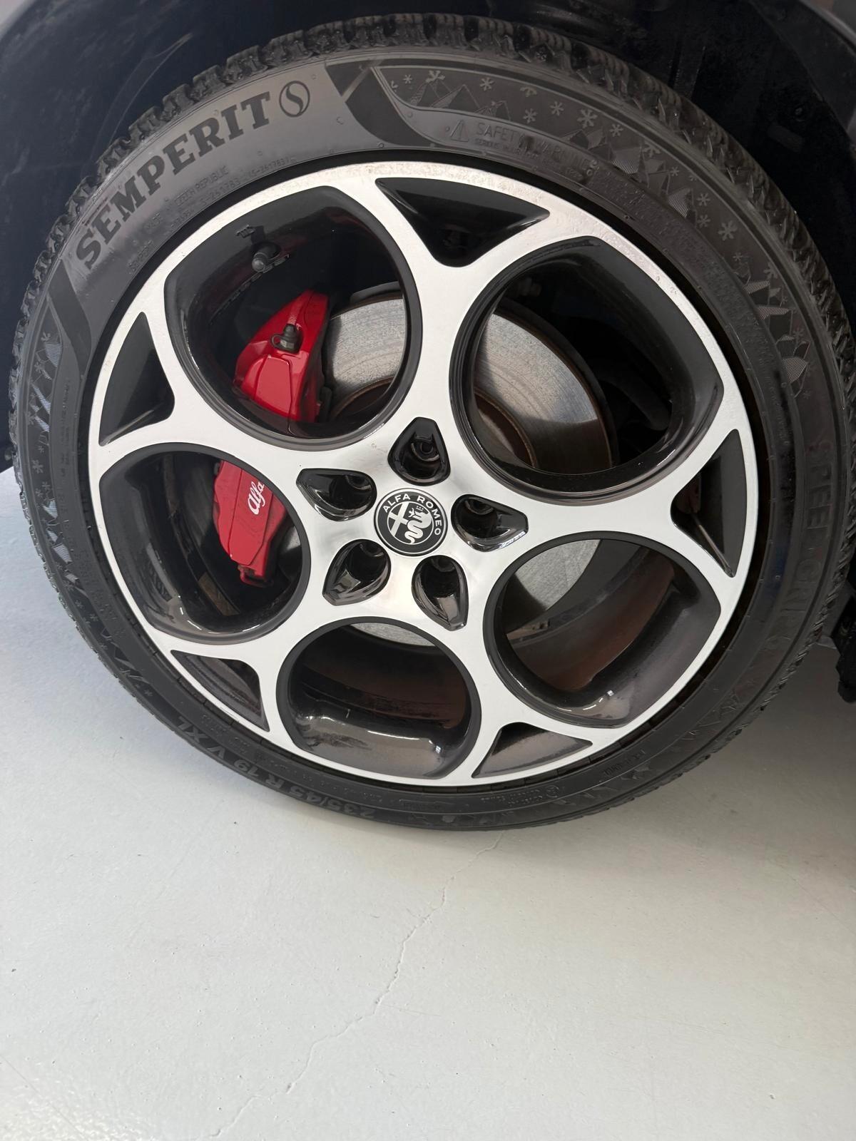 Alfa Romeo Tonale 1.5 160 CV MHEV TCT7 Veloce