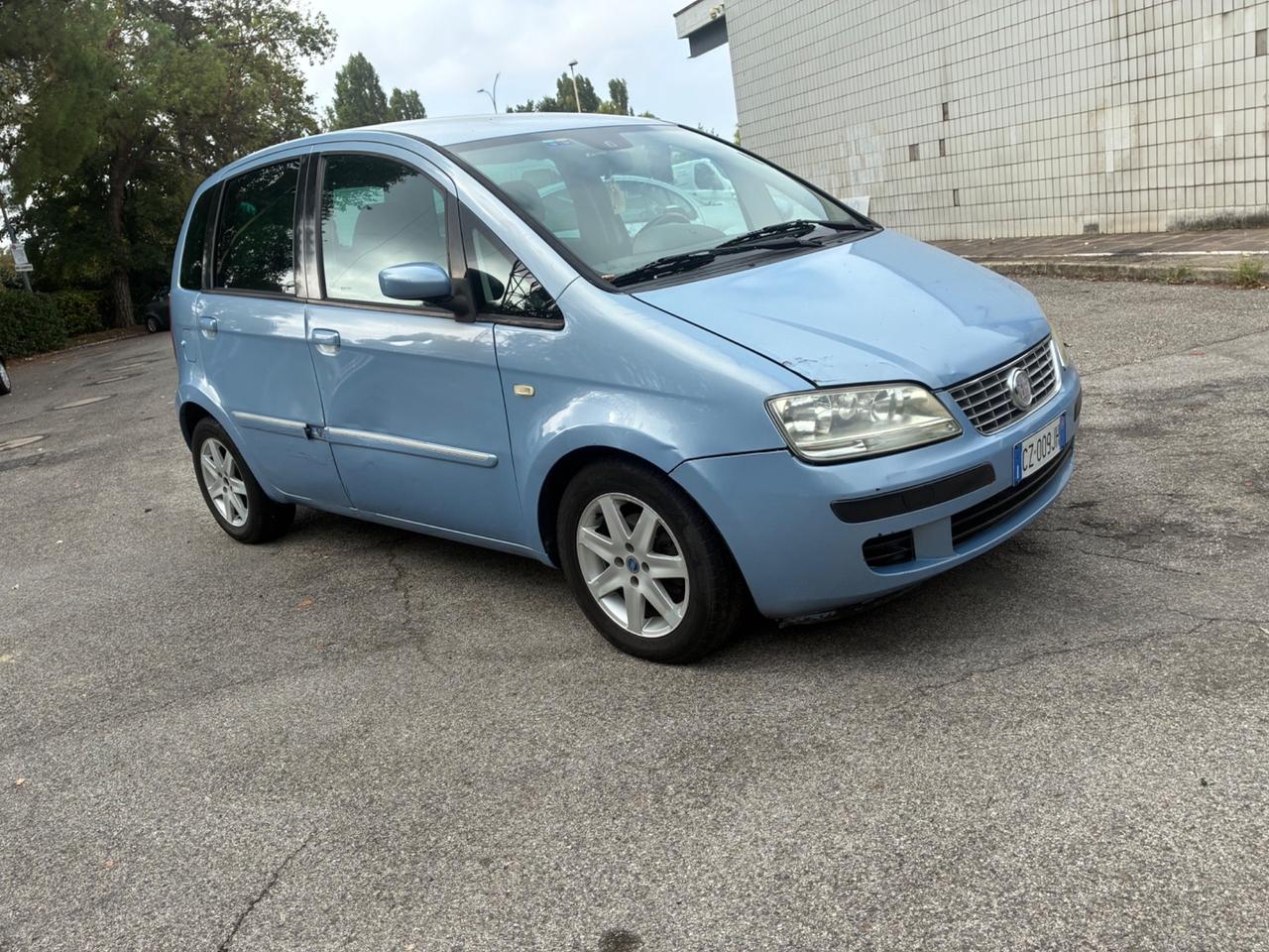 Fiat Idea 1.4 16V BlackMotion