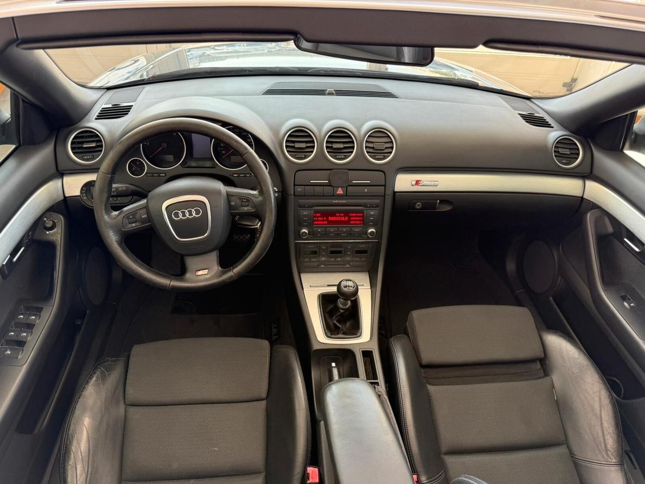 Audi A4 2.0 TDi CABRIO 2009