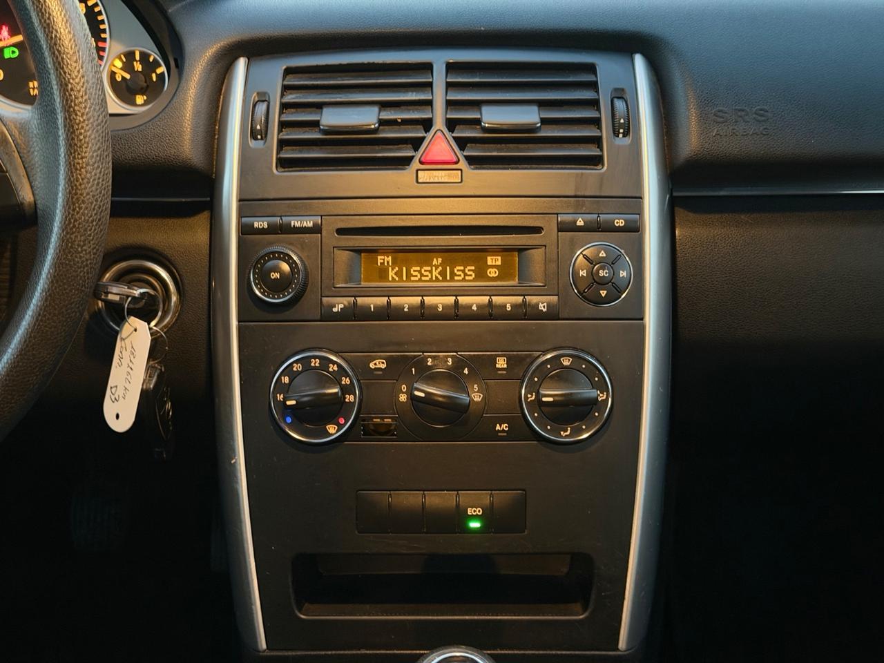 Mercedes-benz B 180 BlueEFFICIENCY Premium 2011