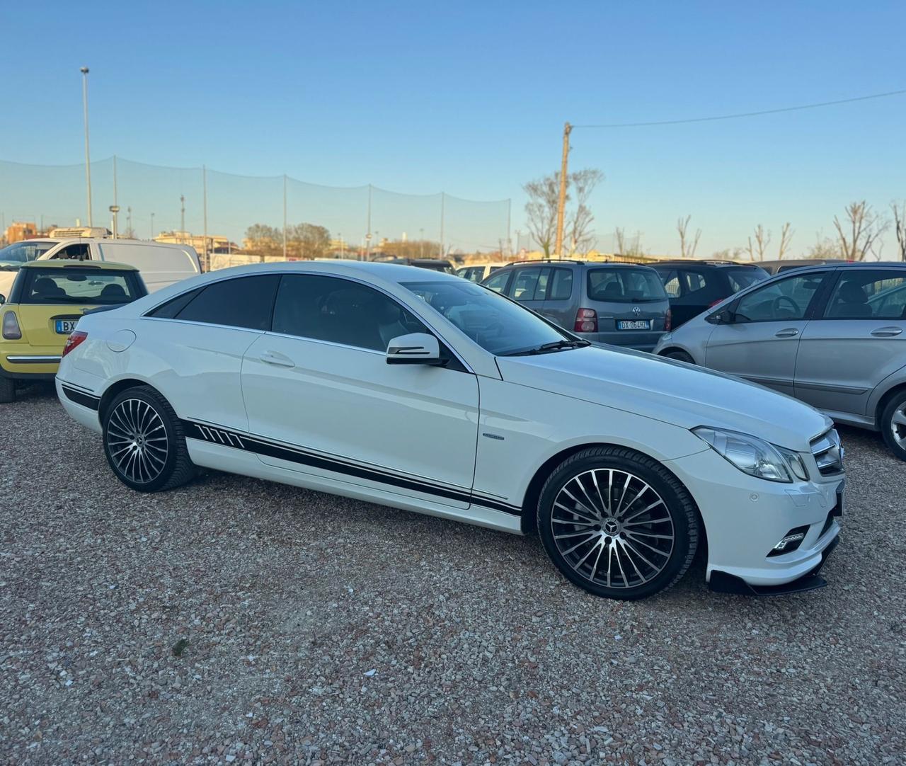 Mercedes-benz E 220 CDI Coupé BlueEFFICIENCY Avantgarde Automatica