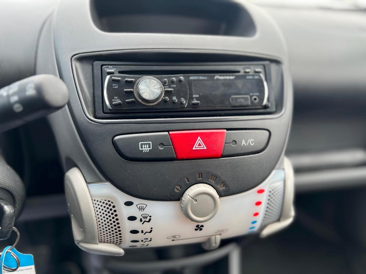 Toyota Aygo 1.0 12V VVT-i 5 porte Now