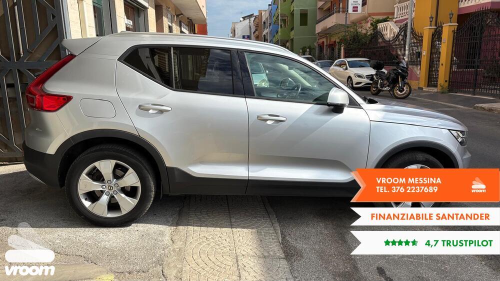 VOLVO XC40 (2017-->) XC40 D4 AWD Geartronic Mom...