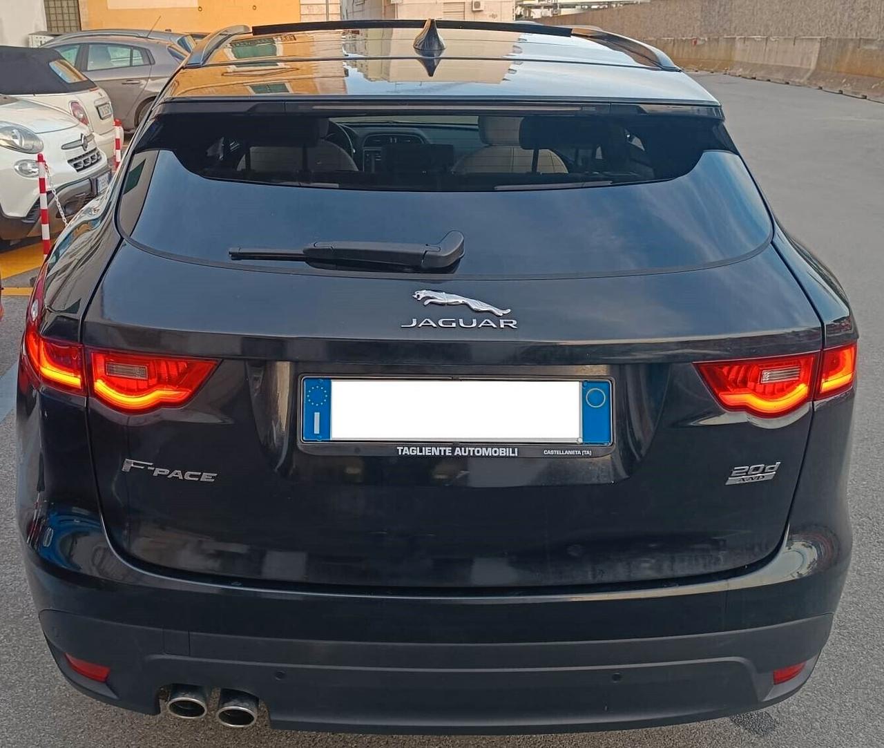 Jaguar F-Pace 2.0 D 180 CV AWD Prestige