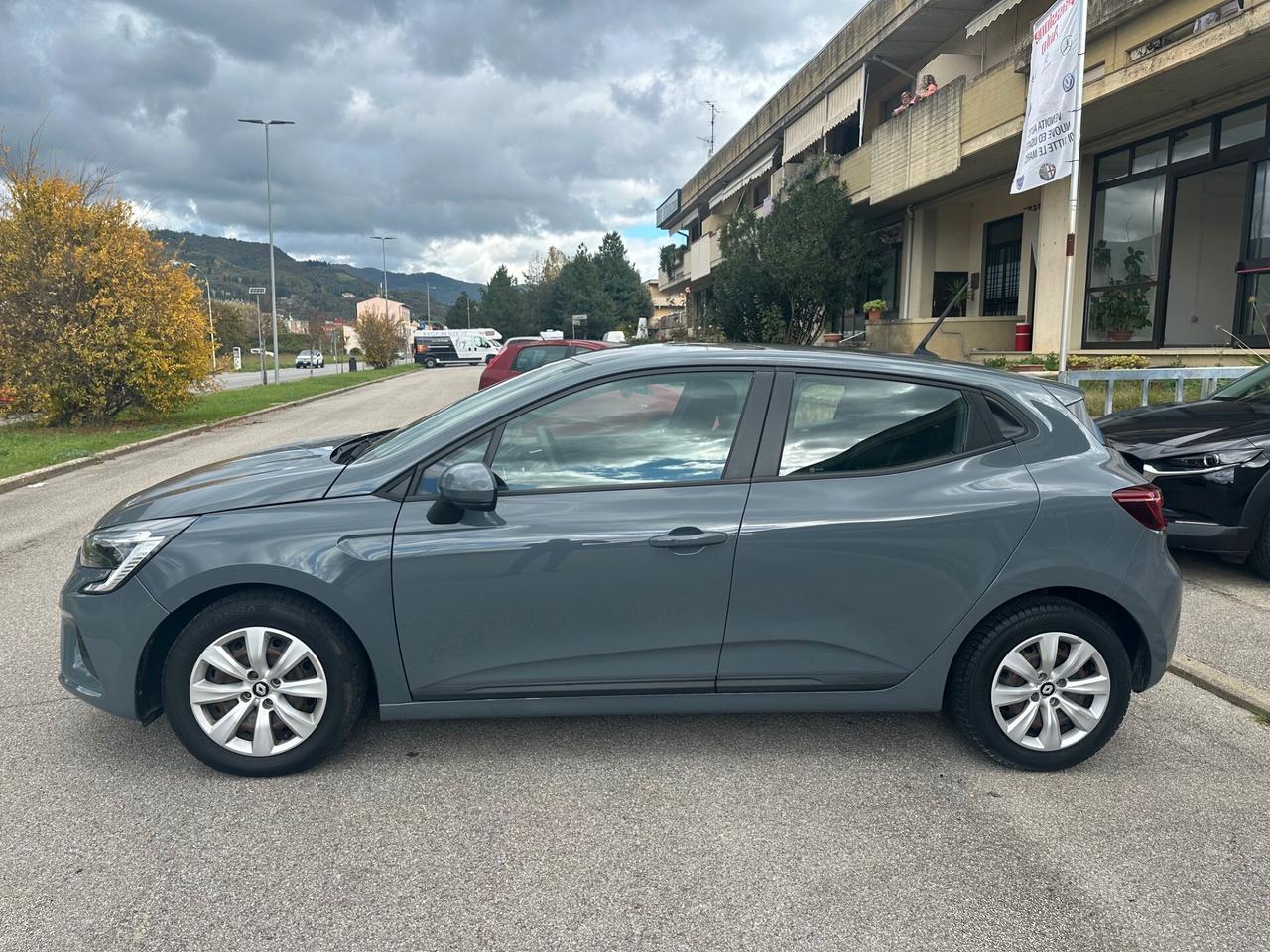 Renault Clio TCe 12V 100 CV GPL 5 porte Life ok neo patentati