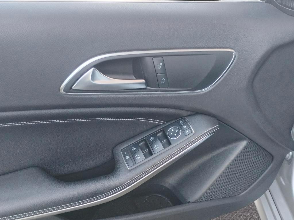 Mercedes Classe A A 180 cdi.SEDILI SPORTIVI.CERCHI 17.BLUETOOTH