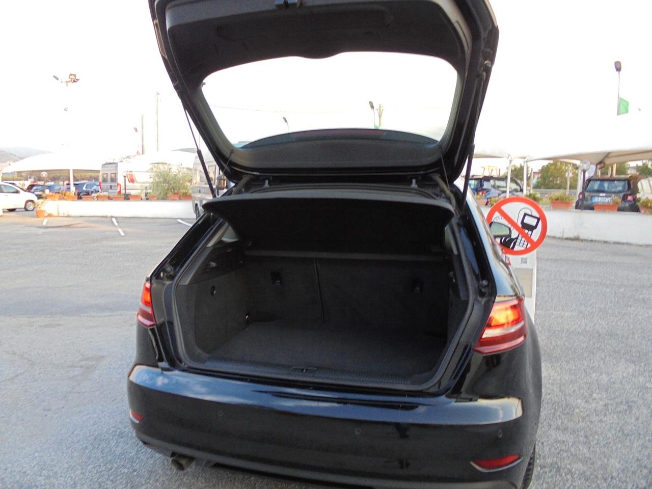 Audi A3 SPB 30 TDI Business