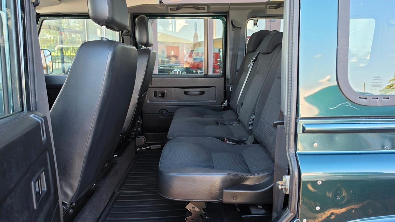 Land Rover Defender 110 2.2 TD4 Station Wagon N1 5 P. motore nuovo percors KM 15.000