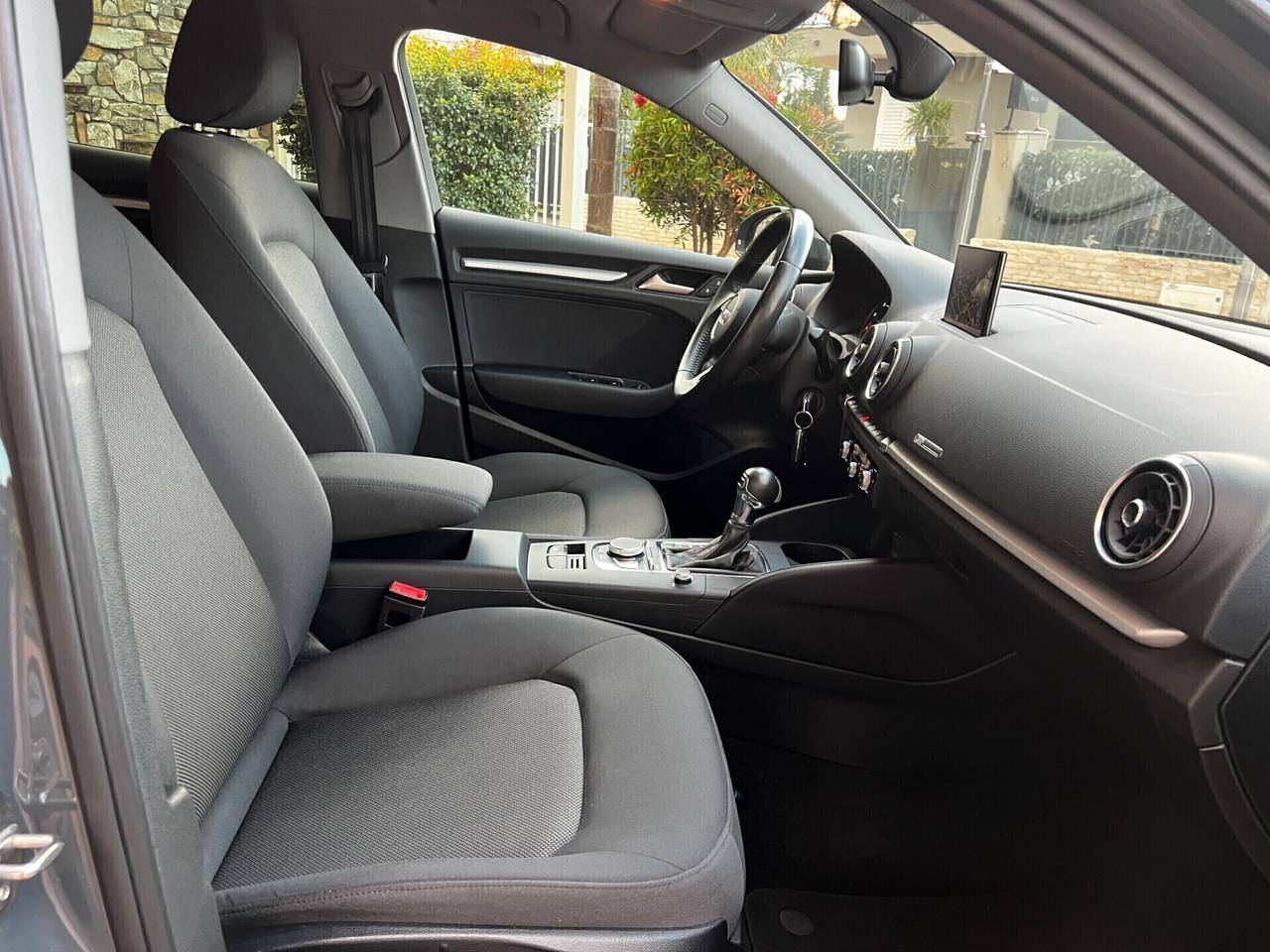 Audi A3 SPB 30 TDI S Tronic- 2019-NAVI