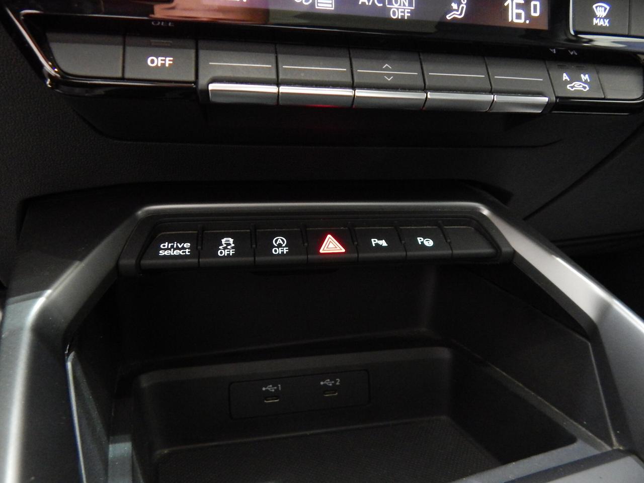 Audi A3 Sportback 30 2.0 TDI S Line Edition TETTO-NAVI-LED