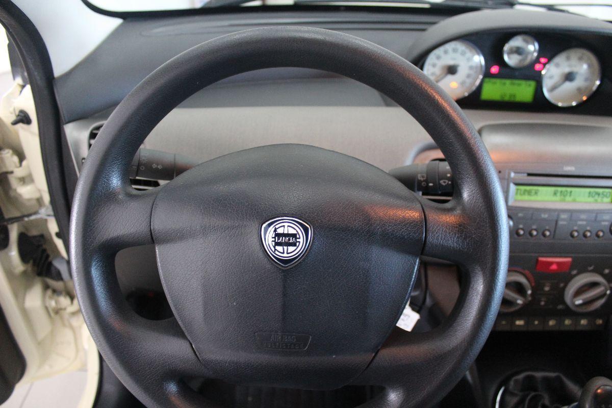 LANCIA - Ypsilon - 1.2 Oro