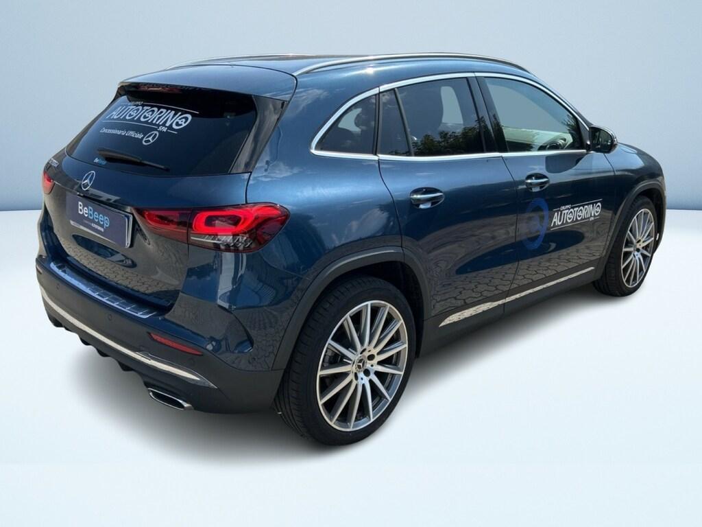 Mercedes GLA 200 200 D Premium 8G-DCT