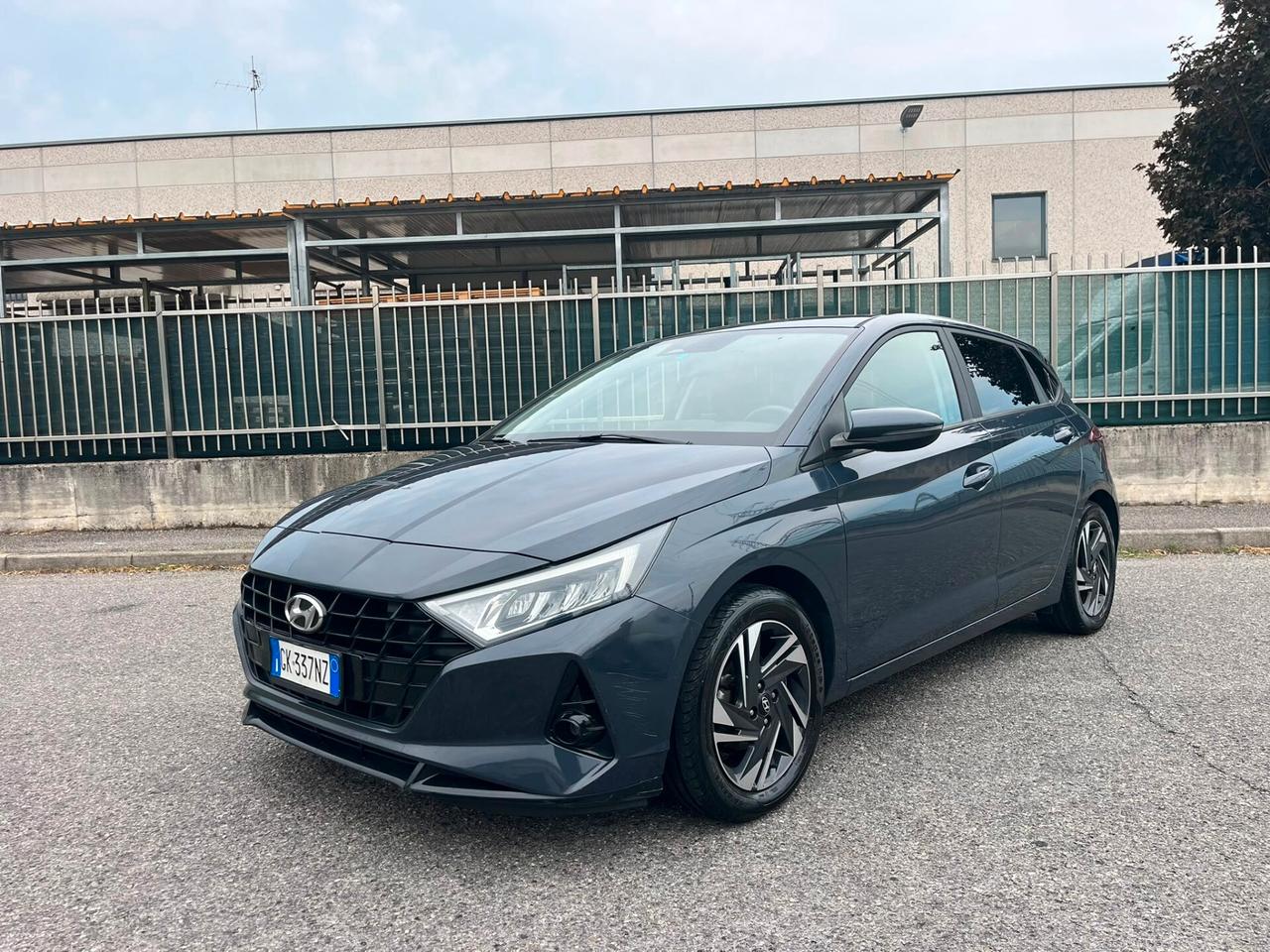 Hyundai i20 1.2 BENZ SOLO 69.000KM
