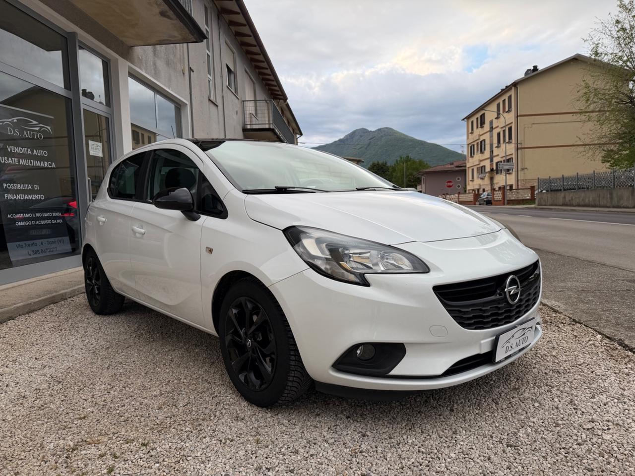 Opel Corsa 1.3 b-color 75cv