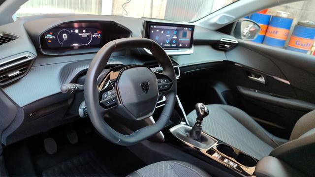 PEUGEOT 208 1.2 100cv Allure *SENZA VINCOLO FINANZIAMENTO*