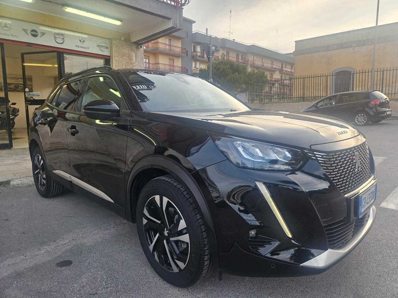 Peugeot 2008 1.5 bluehdi Allure 100cv FULL