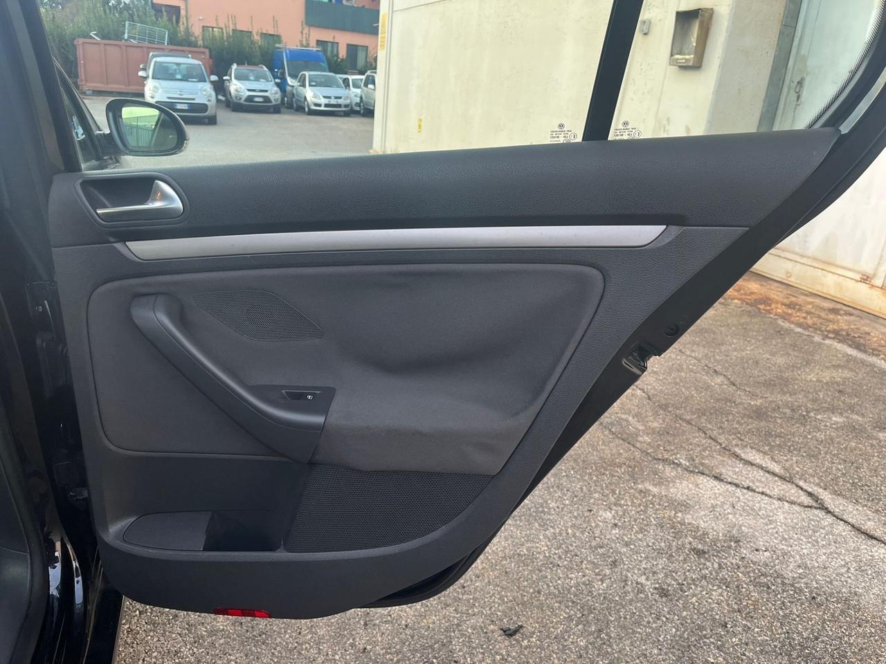 Volkswagen Golf 1.9 TDI 5p. Sportline