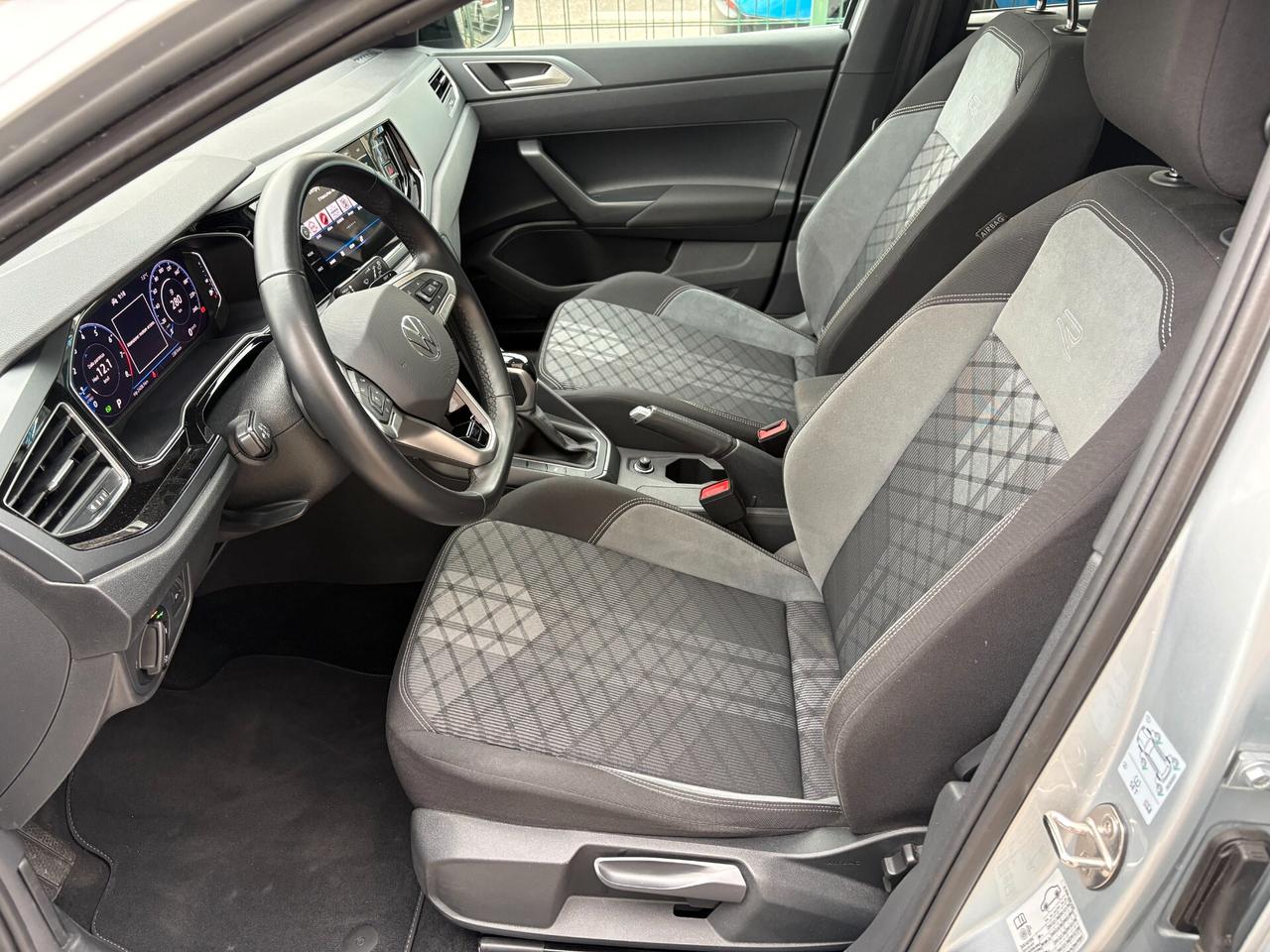 Volkswagen Taigo 1.0 TSI 110 CV DSG R-Line