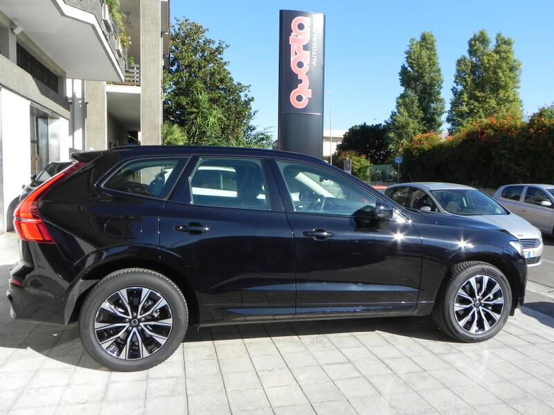 Volvo XC 60 XC60 B4 (d) automatico Plus Dark