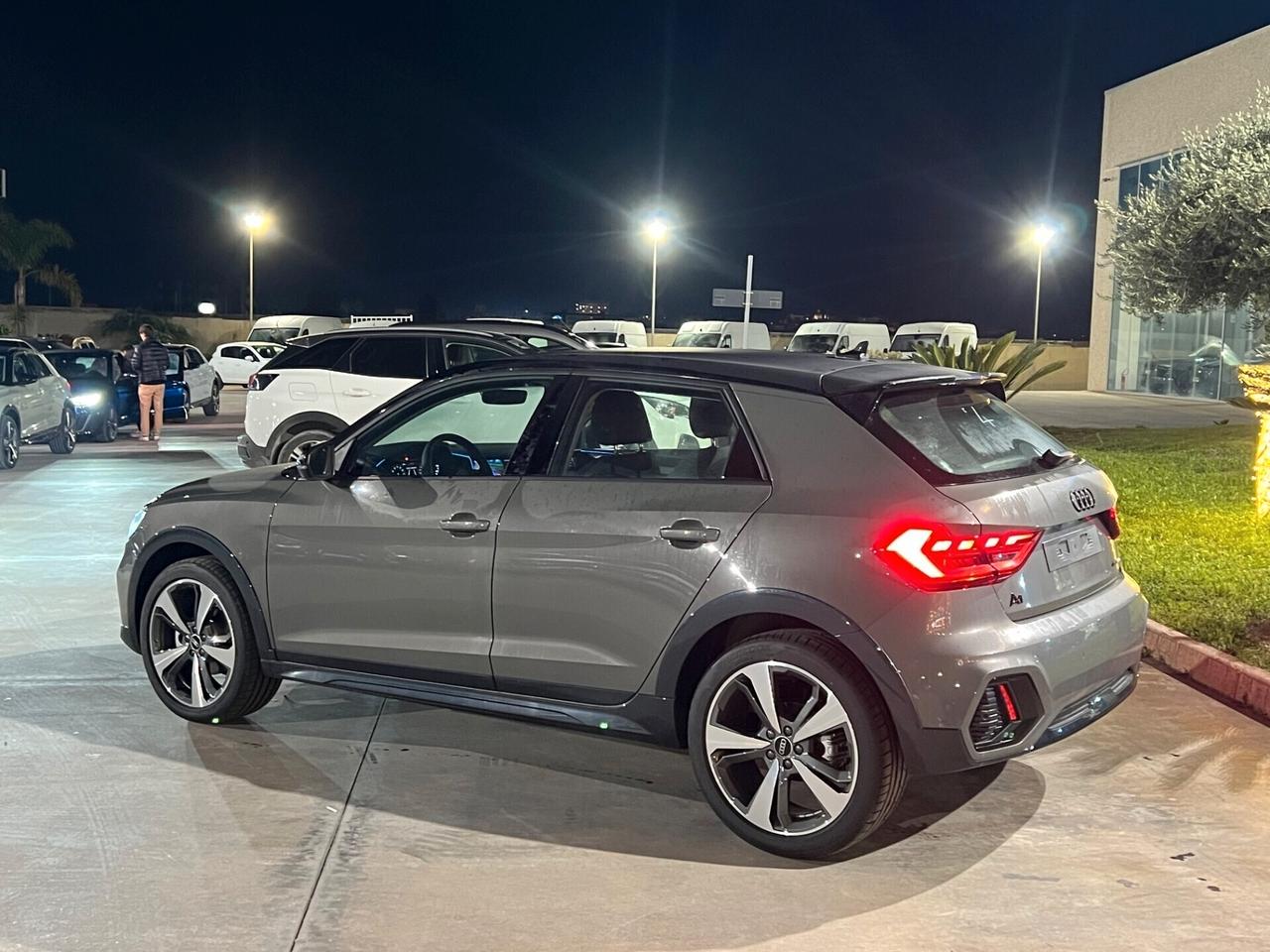 Audi A1 allstreet 30 possibilità noleggio no scoring