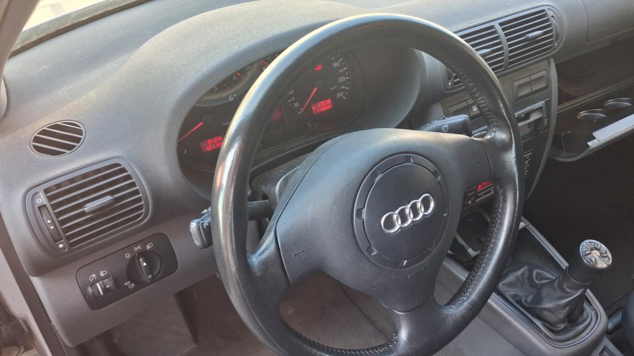 Audi A3 1.8 20V cat 3p. Ambiente