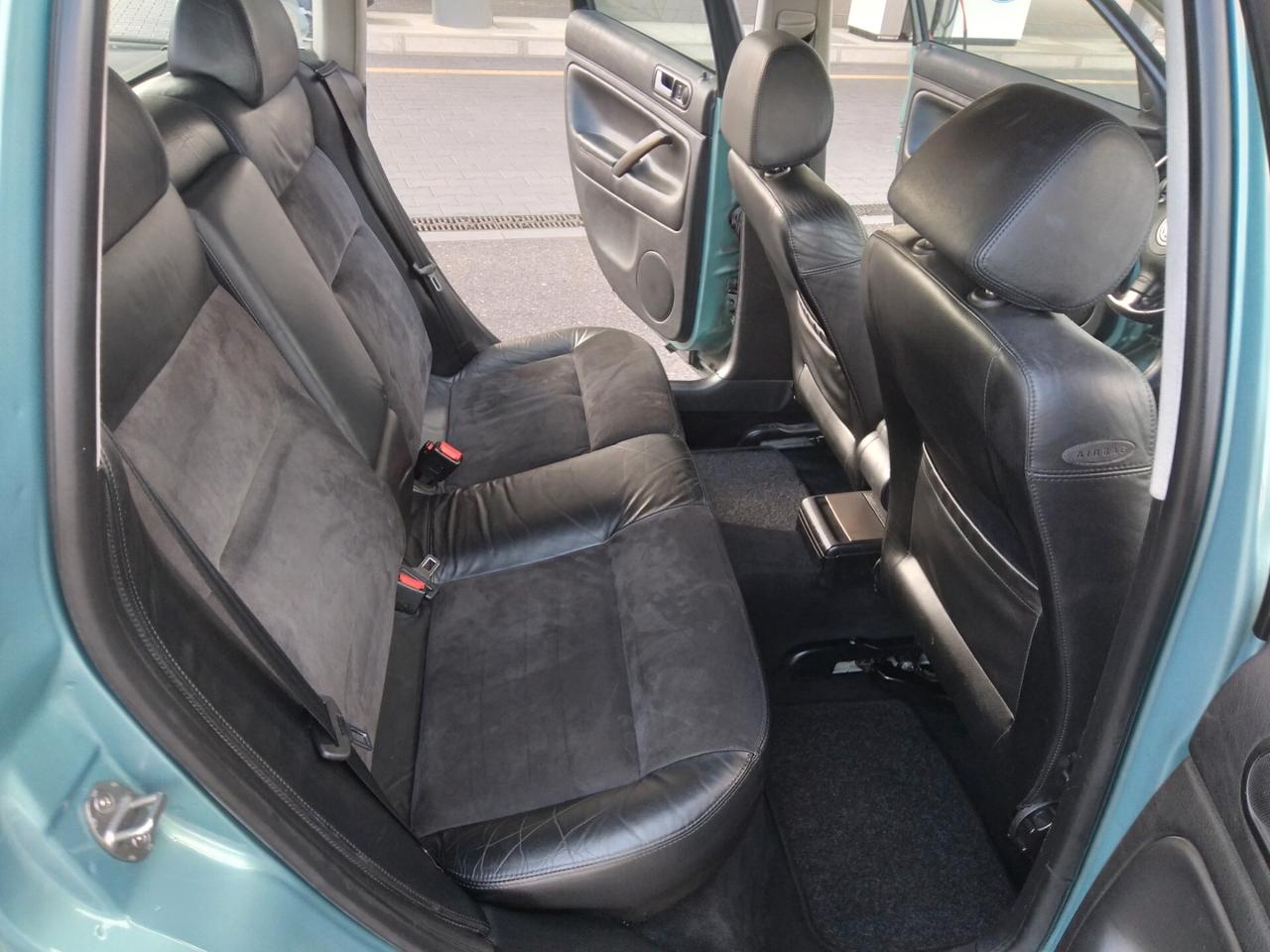 Volkswagen Passat 1.9 TDI/115 CV cat Var. H.line x neopatentati