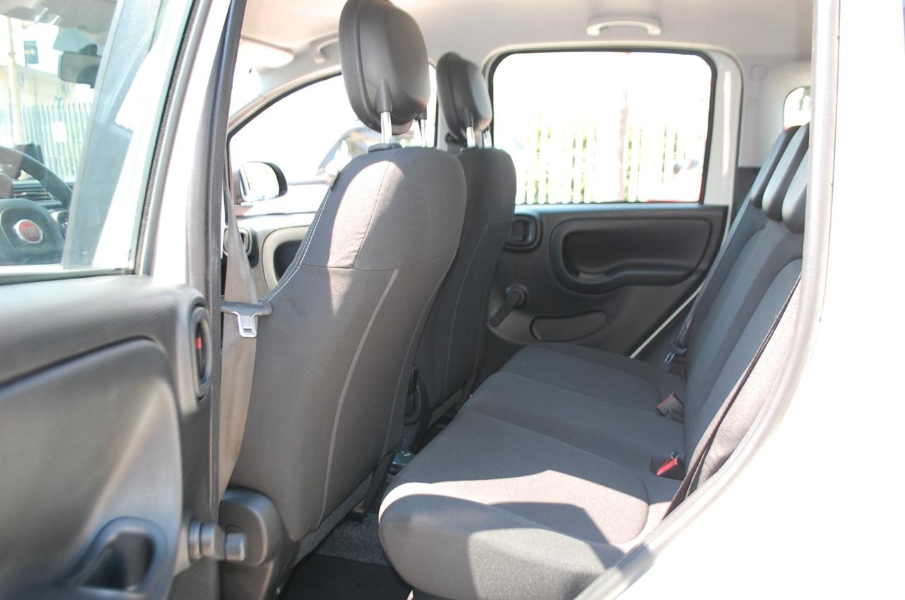 Fiat Panda 1.0 hybrid 70CV City Cross S&S Uff Italy USB Clima