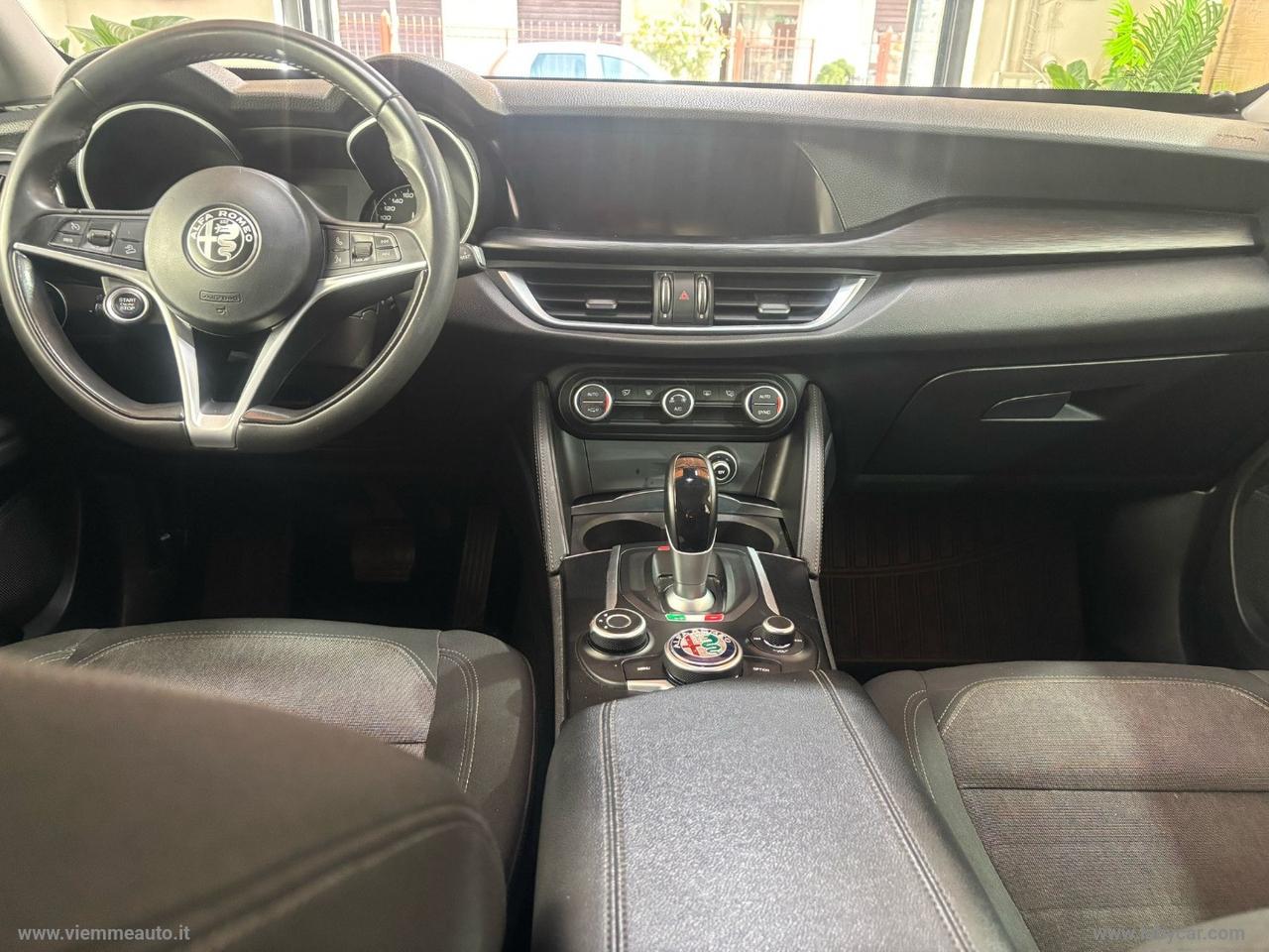 ALFA ROMEO Stelvio 2.2 T.diesel 180 CV AT8 Q4 Exec.