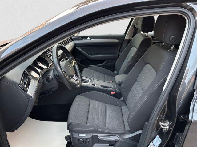 VOLKSWAGEN Passat Variant 2.0 TDI SCR EVO DSG Business